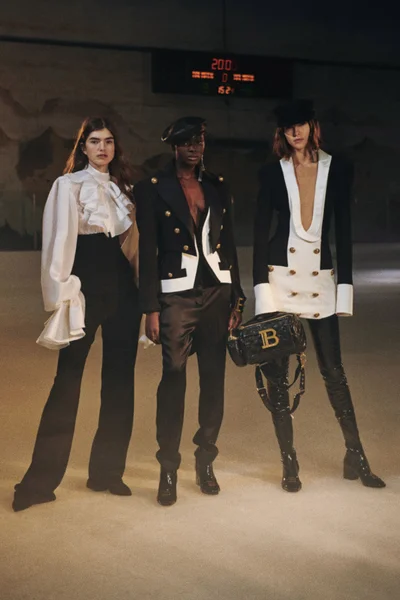 Look 32